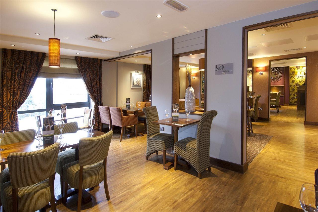 Premier Inn Солихъл Екстериор снимка