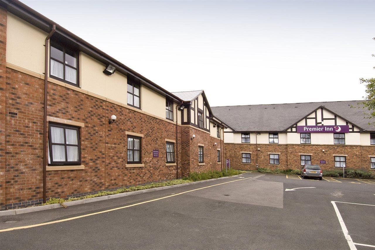 Premier Inn Солихъл Екстериор снимка