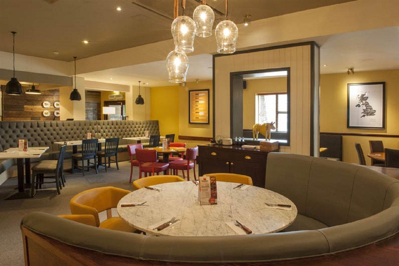 Premier Inn Солихъл Екстериор снимка