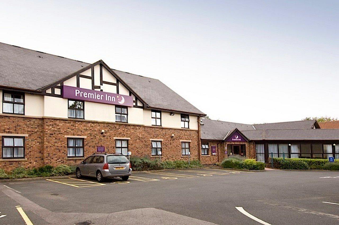 Premier Inn Солихъл Екстериор снимка